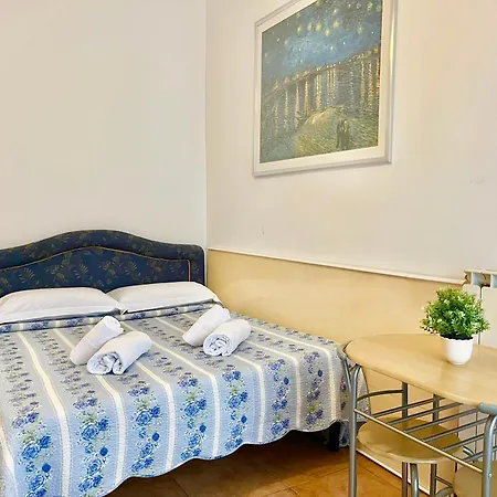 Florentine Apartment *